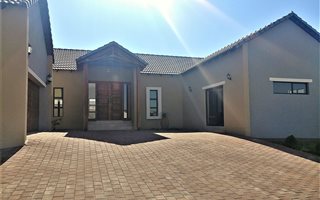 4 Bedroom House in Midstream Hill