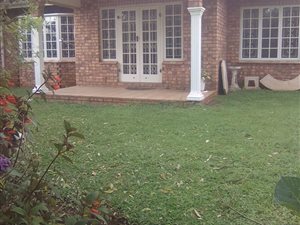 2 Bed House in Hillcrest Central