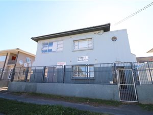 16 Bed Apartment in Southernwood