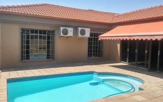 3 Bedroom House in Safari Gardens