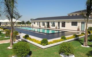 2 Bedroom Apartment in Fourways