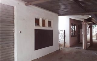 3 Bedroom House in Chatsworth Central