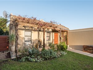 4 Bed House in Kelderhof Country Village