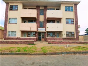 2 Bed Apartment in Quigney