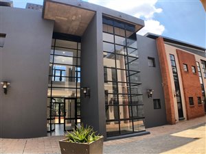 285 m² Commercial space in Highveld