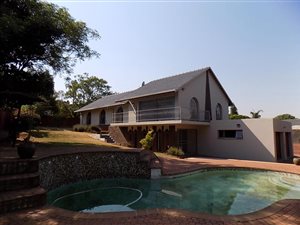 4 Bed House in Waterkloof Ridge