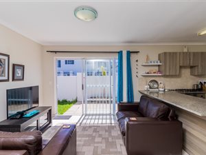 3 Bed House in Nuutgevonden
