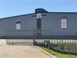 100 m² Commercial space in Shakas Head