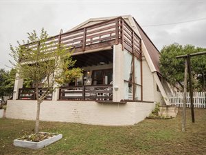 4 Bed House in Klein Brak River