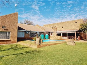4 Bed House in Derdepoort