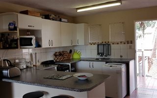 2 Bedroom Apartment in Moreleta Park