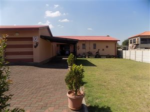4 Bed House in Barry Hertzog Park