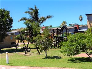 2 Bedroom Townhouse in Taybank