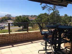 5 Bedroom House in Lower Robberg