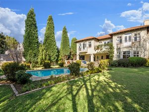 4 Bed House in Fourways Gardens