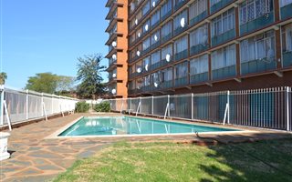 1 Bedroom Apartment in Weavind Park