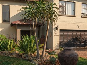 4 Bed House in Bushwillow Park Estate