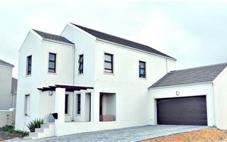 5 Bedroom House in Zevenzicht