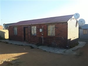 2 Bed House in Orlando East