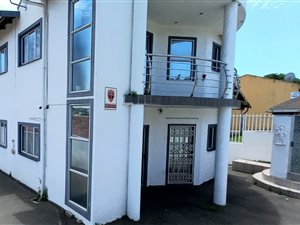 5 Bed House in Chatsworth Central