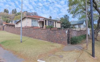 3 Bedroom House in Kensington