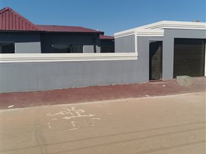 3 Bed House in Tsakane
