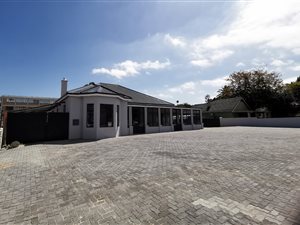 314 m² Commercial space in George South