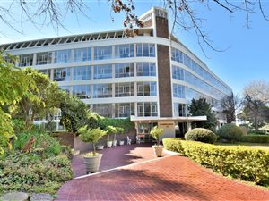 3 Bed Apartment in Birdhaven