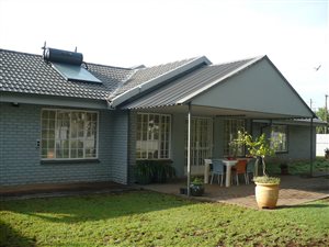 3 Bed House in Henley on Klip