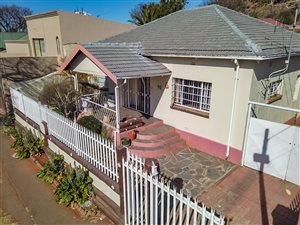 3 Bed House in Bezuidenhout Valley