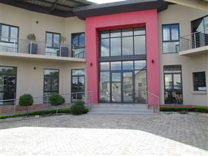 264 m² Office Space in Bendor