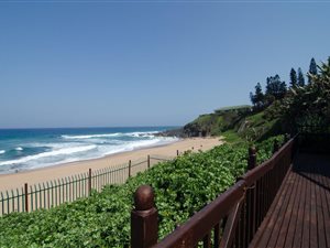 4 Bed Apartment in Salt Rock
