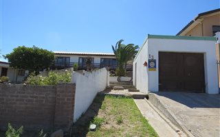 3 Bedroom House in White City