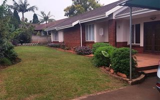 3 Bedroom House in Hayfields