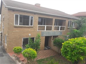3 Bed House in Athlone Park