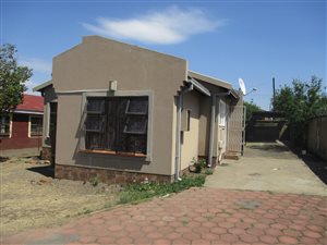 3 Bed House in Limit Hill