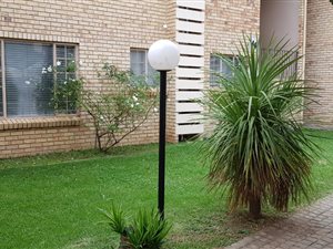 2 Bed Apartment in Mantevrede