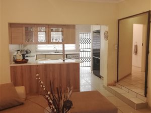 3 Bed House in Buccleuch
