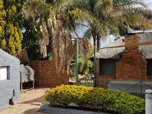4 Bed House in Theresa Park