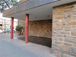 2 Bed Apartment in Sunnyside