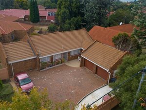 3 Bed House in Dunnottar