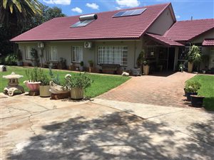 4 Bed House in Elandia