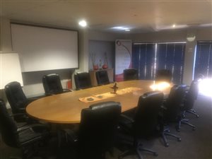 630 m² Office Space in Eldoraigne