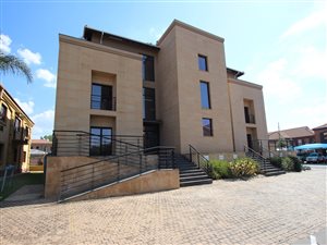 961 m² Office Space in Bedfordview