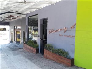 56 m² Commercial space in Essenwood