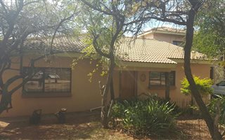 3 Bedroom House in Escarpia