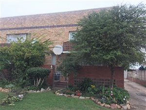 2 Bed Townhouse in Swartkops
