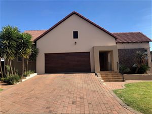 3 Bed House in Midlands Estate