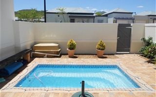 3 Bedroom House in Dennegeur
