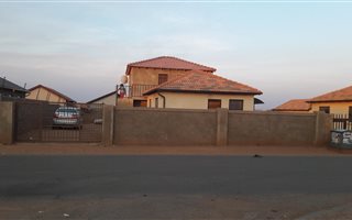 2 Bedroom Apartment in Protea Glen